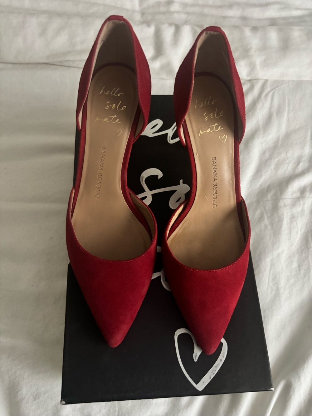 Banana Republic Red Pointed Toe Alicia Pumps size 6.5